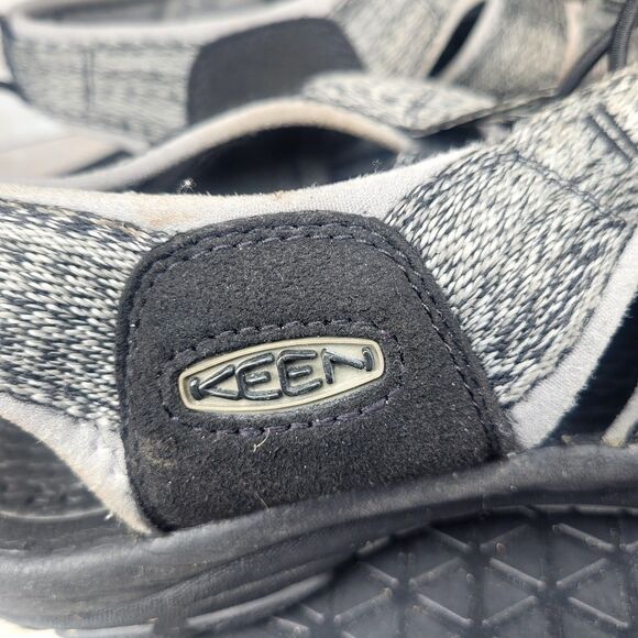Keen Men's Size 11 Newport H2 Closed Toe Black Grey Outdoor Hiking Sandals - Picture 2 of 10